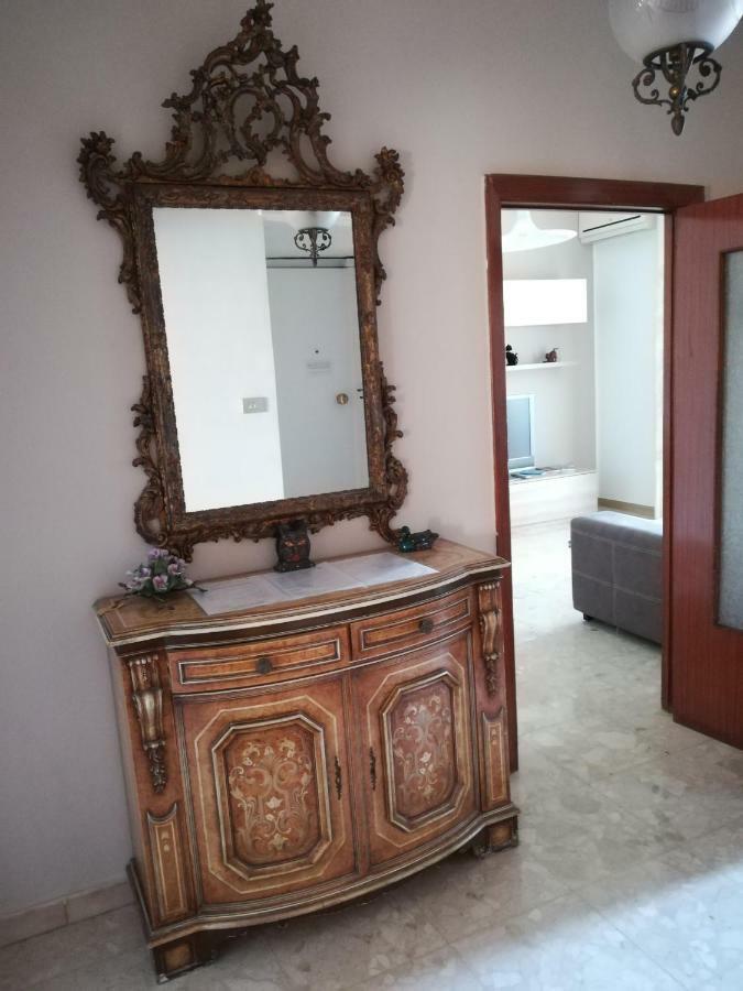 Vila Napoli Bed & Fly Exteriér fotografie